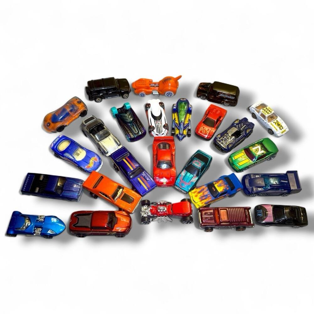 Hot Wheels Matchbox - 25 Mixed Diecast Toy Car Lot - Street Creeper Variety Pack